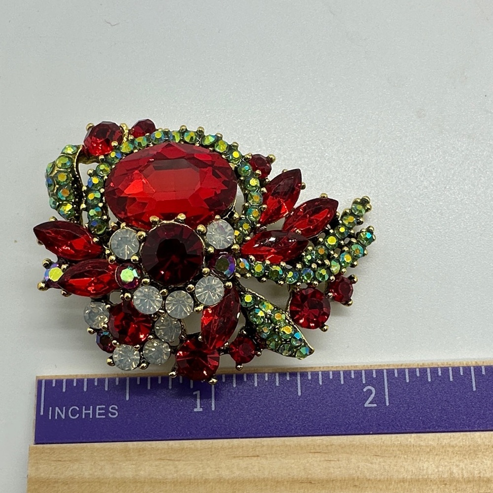 Vibrant Modern Multicolor Red Green Gemstone Brooch Sparkly Costume Jewelry - Picture 2 of 6